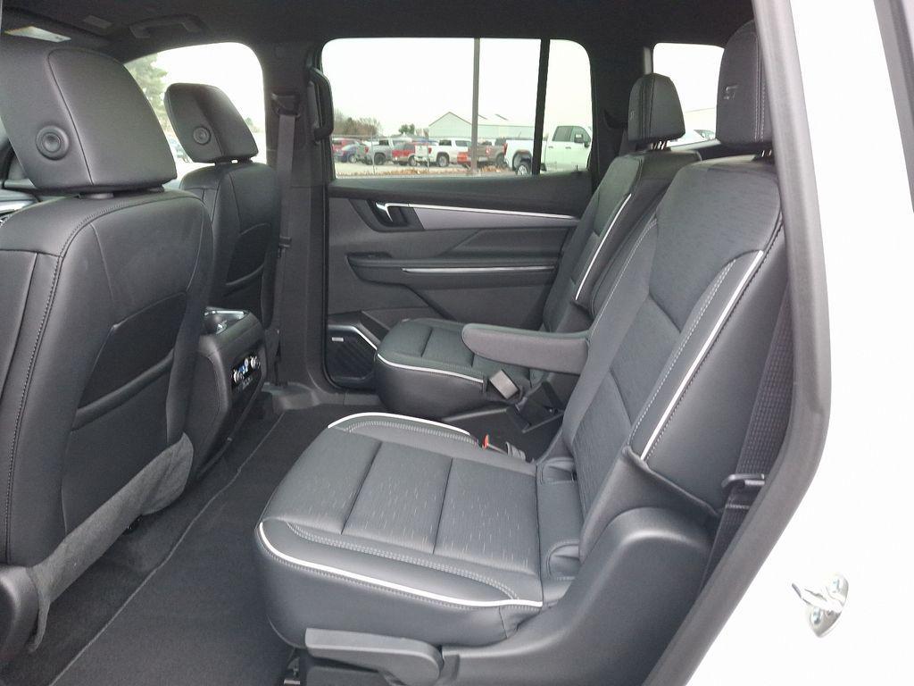 new 2025 Buick Enclave car, priced at $47,295