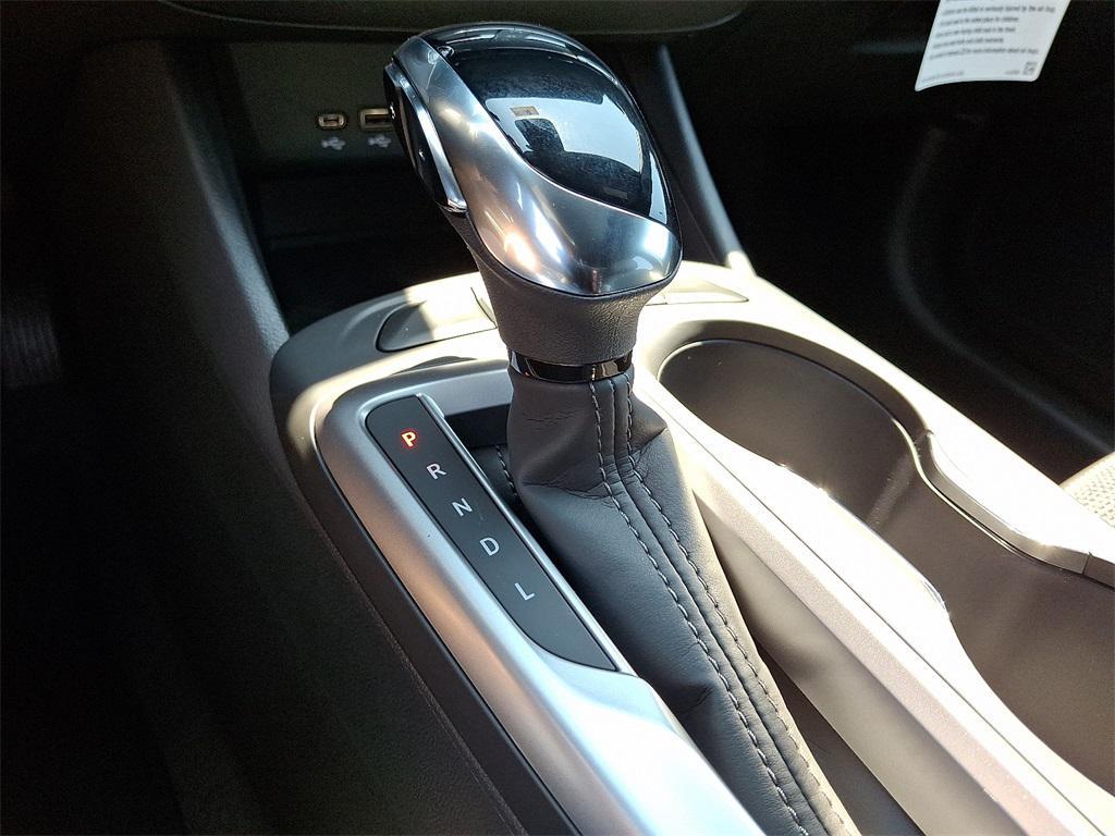 new 2025 Buick Envista car, priced at $25,085