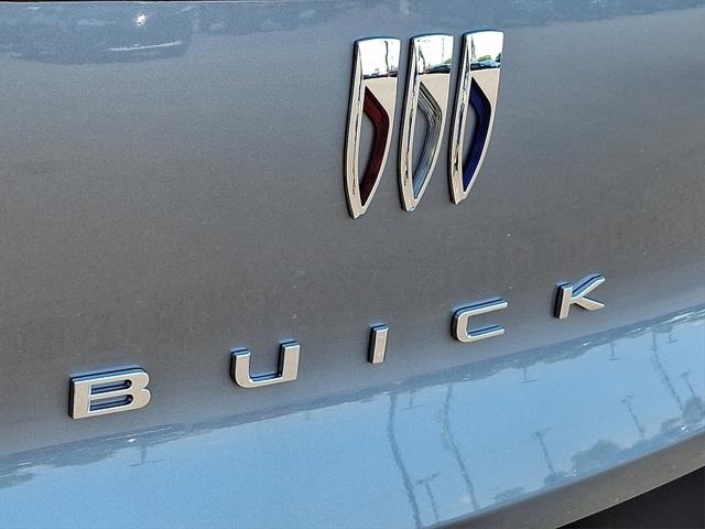 new 2025 Buick Envista car, priced at $25,085