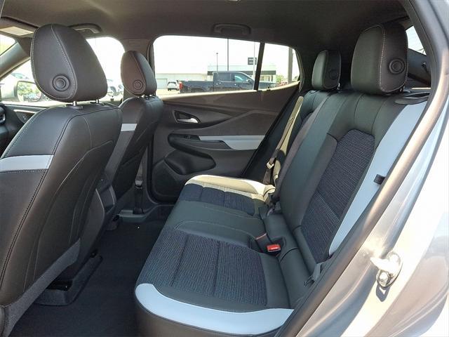 new 2025 Buick Envista car, priced at $25,085