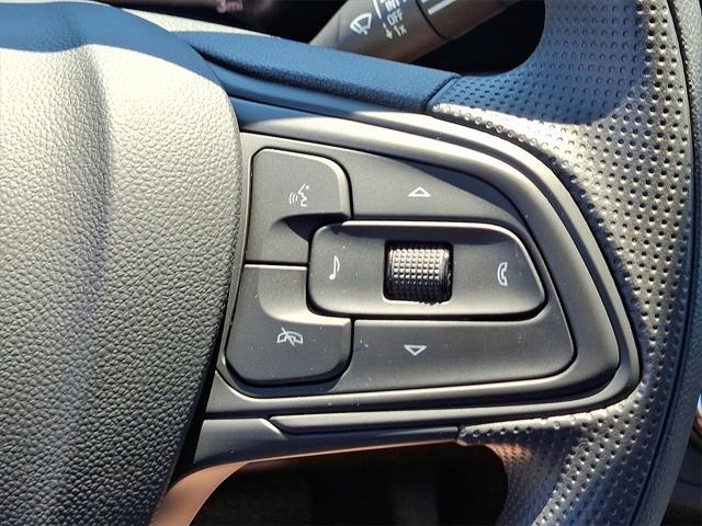 new 2025 Buick Envista car, priced at $25,085