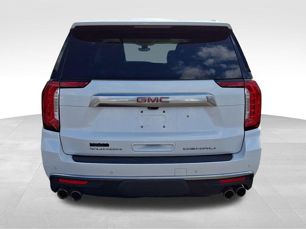 used 2022 GMC Yukon XL car, priced at $61,000