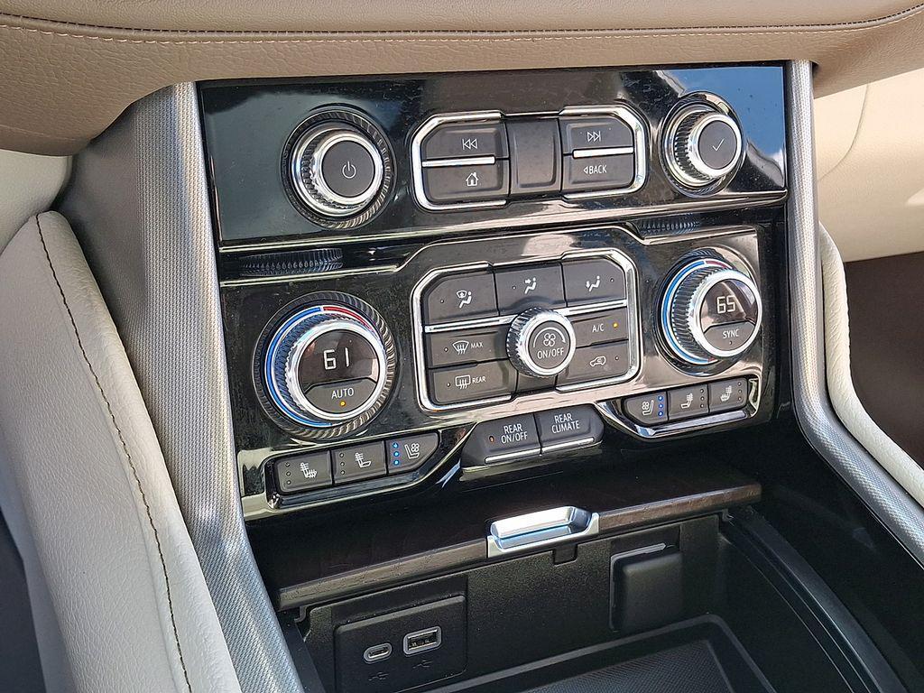 used 2022 GMC Yukon XL car, priced at $61,000