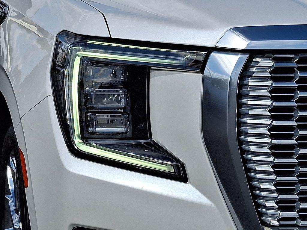 used 2022 GMC Yukon XL car, priced at $61,000