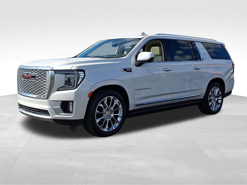 used 2022 GMC Yukon XL car, priced at $61,000