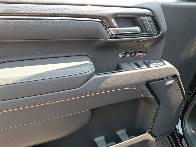 new 2025 GMC Sierra 1500 car, priced at $69,805