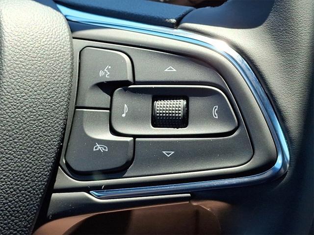 new 2025 Buick Envista car, priced at $26,080