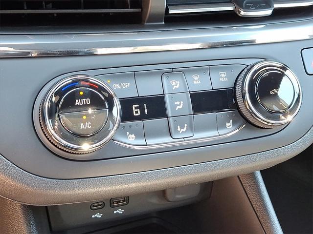new 2025 Buick Envista car, priced at $26,080