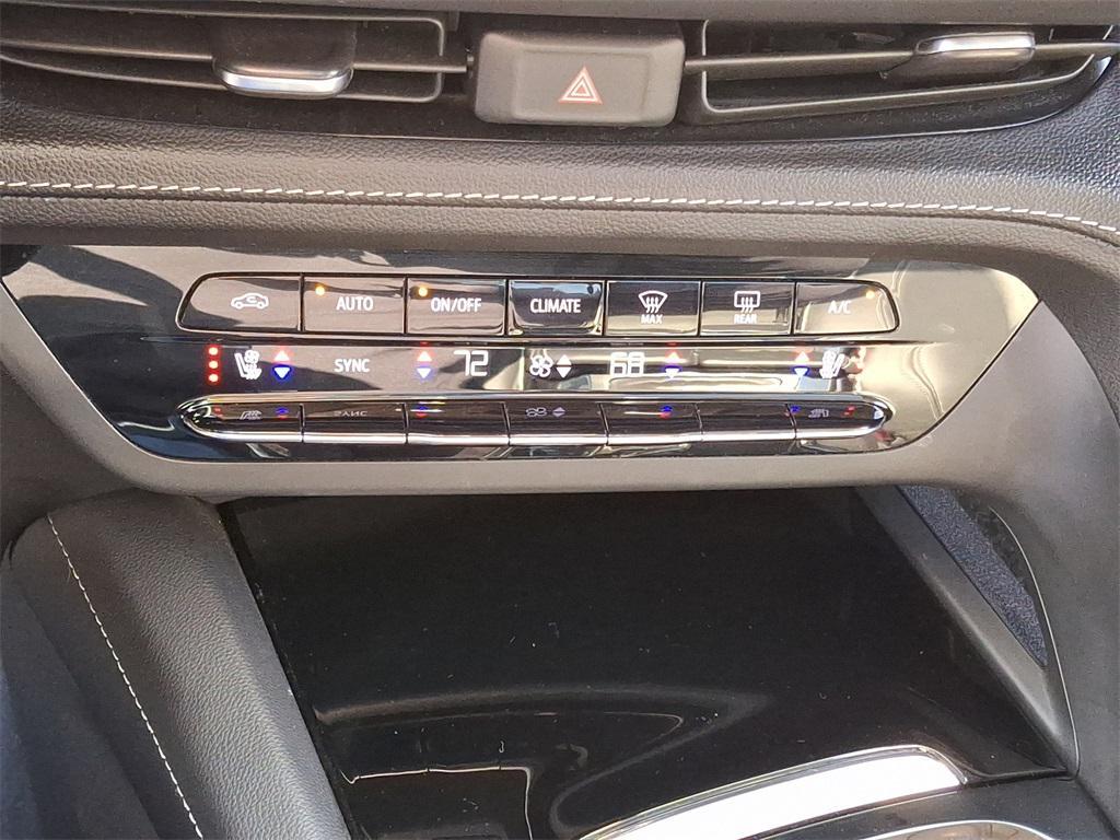 used 2023 Buick Envision car, priced at $29,500