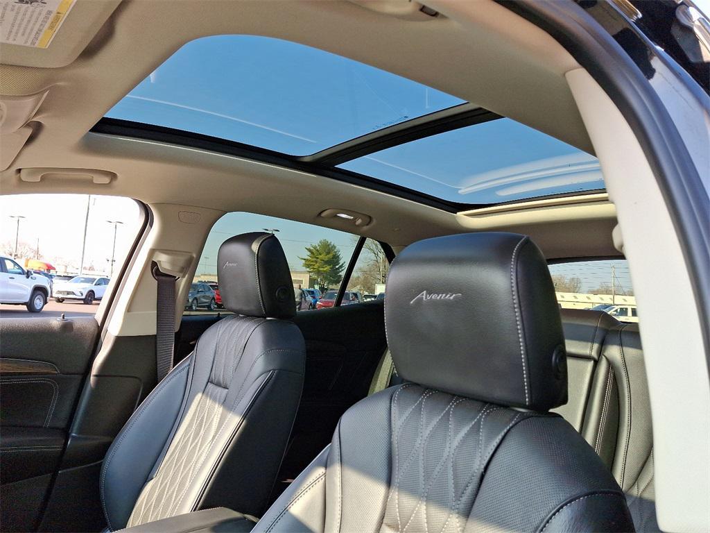 used 2023 Buick Envision car, priced at $29,500