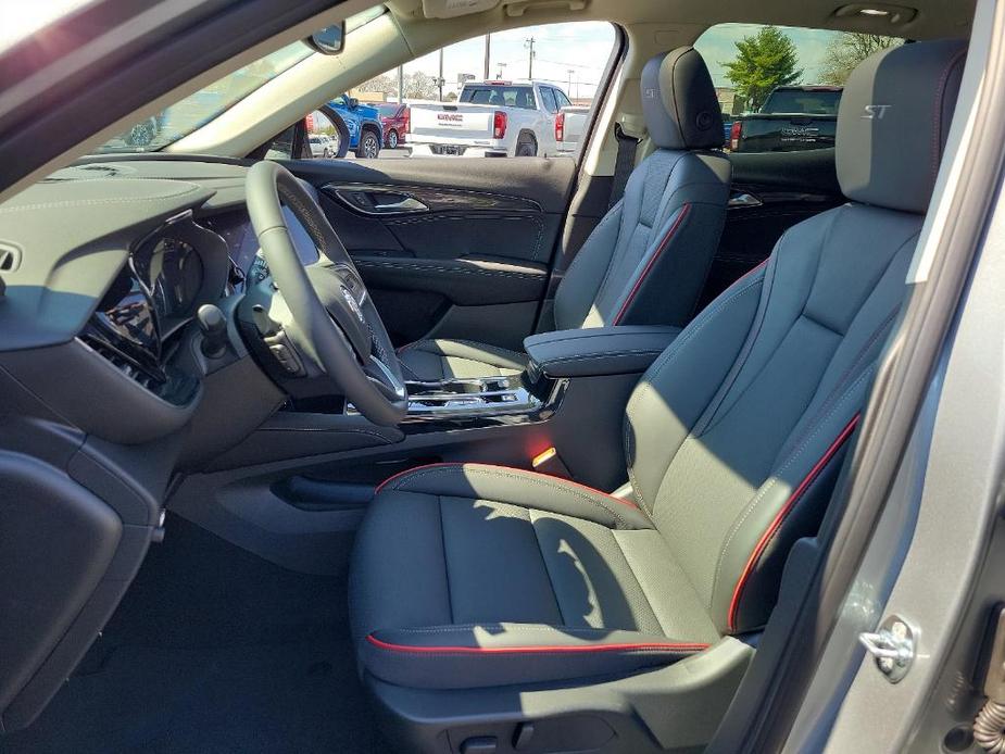 new 2023 Buick Envision car, priced at $37,635