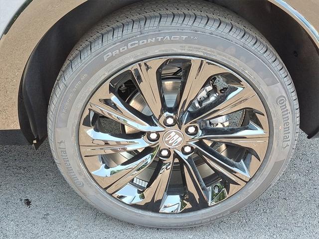 new 2025 Buick Envista car, priced at $28,770