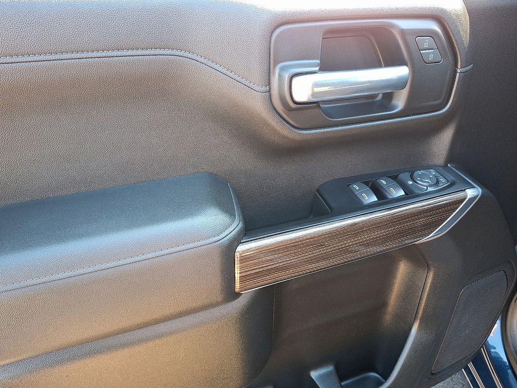 used 2022 Chevrolet Silverado 1500 car, priced at $38,500