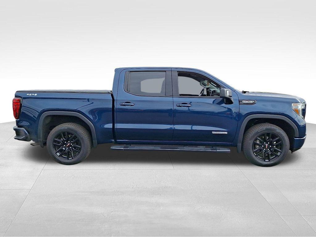 used 2022 GMC Sierra 1500 car, priced at $37,000