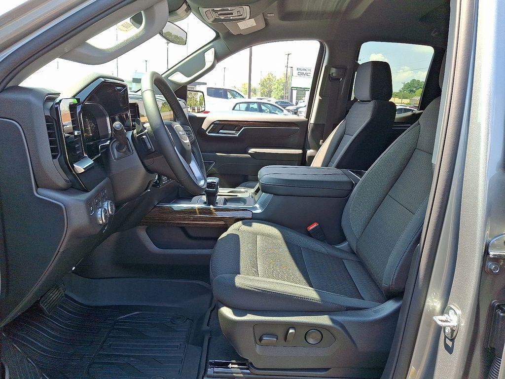 new 2026 GMC Sierra 1500 car, priced at $60,550