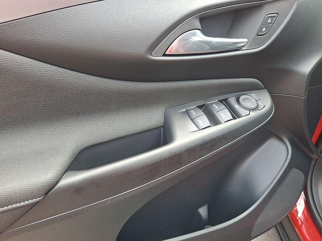 used 2026 Buick Envista car, priced at $26,000