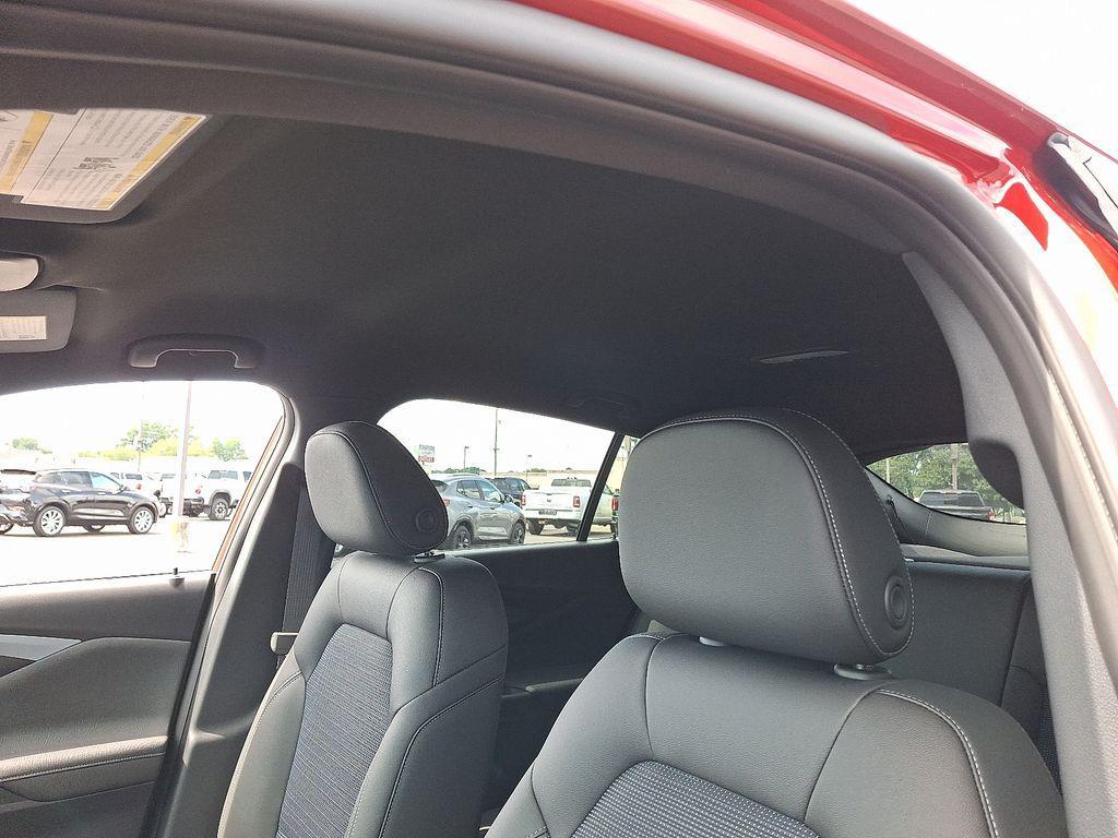 used 2026 Buick Envista car, priced at $26,000