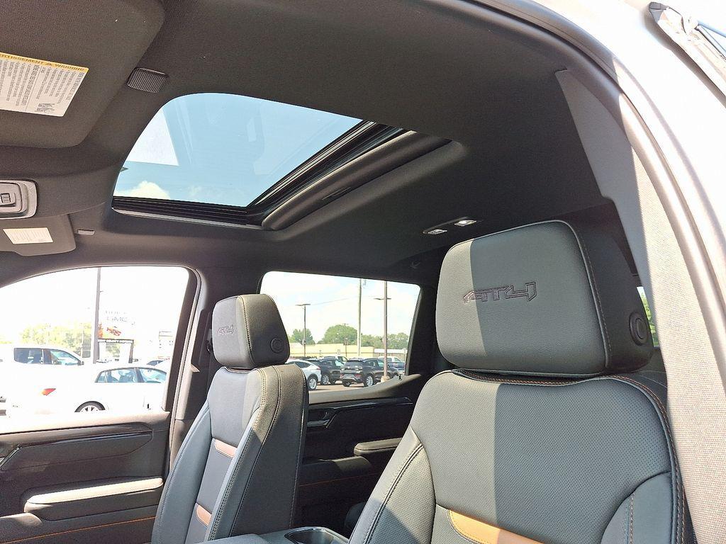 new 2025 GMC Sierra 1500 car, priced at $67,910