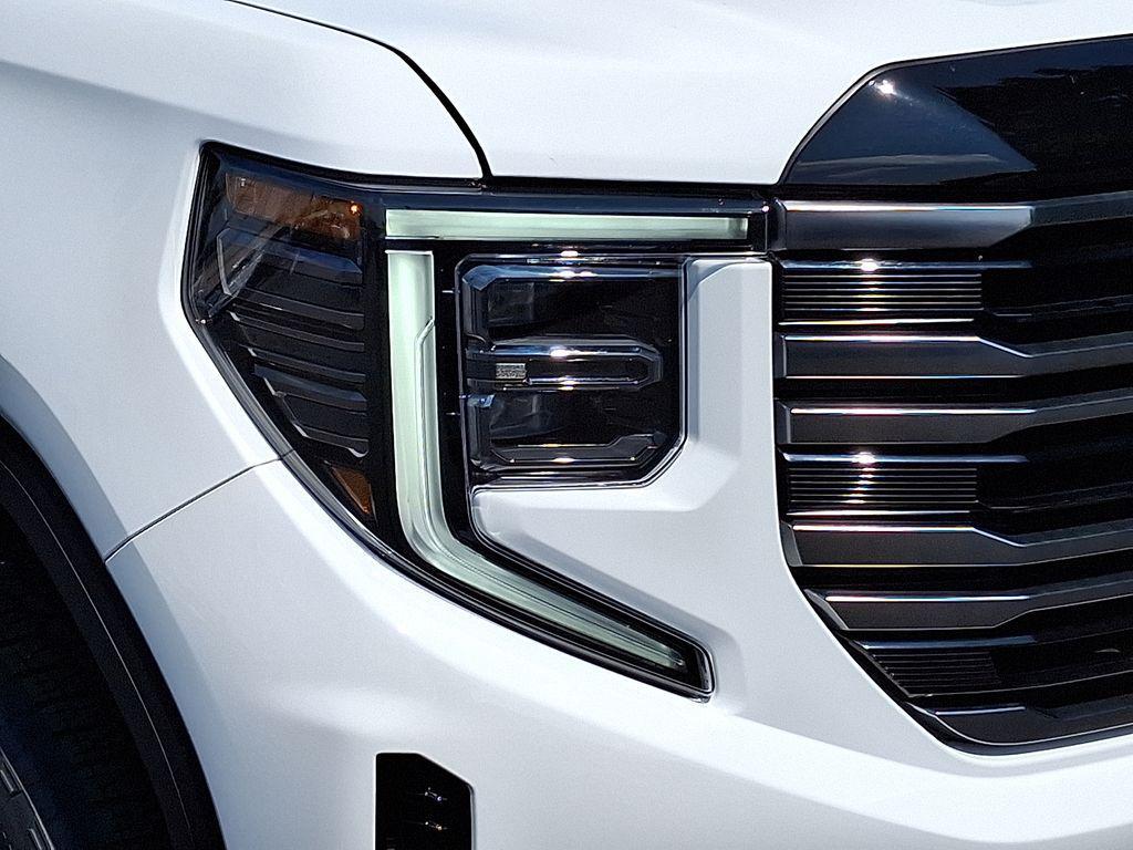 new 2025 GMC Sierra 1500 car, priced at $67,910