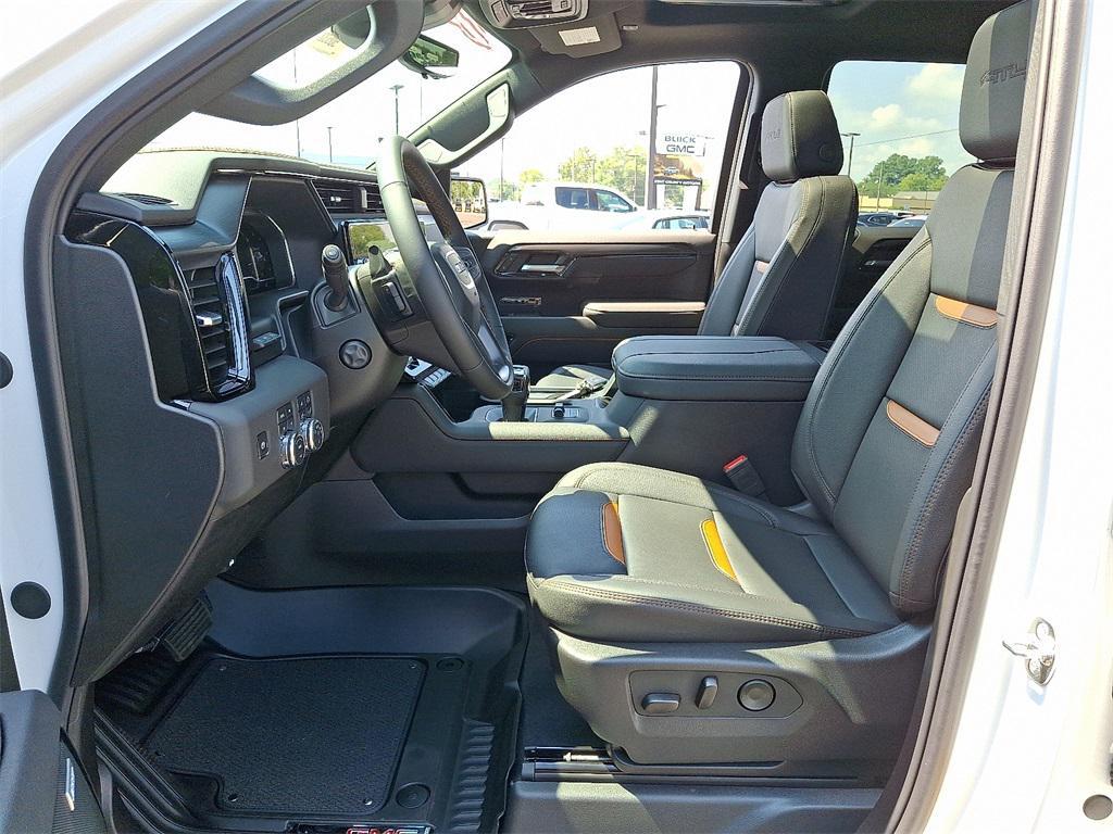 new 2025 GMC Sierra 1500 car, priced at $68,910