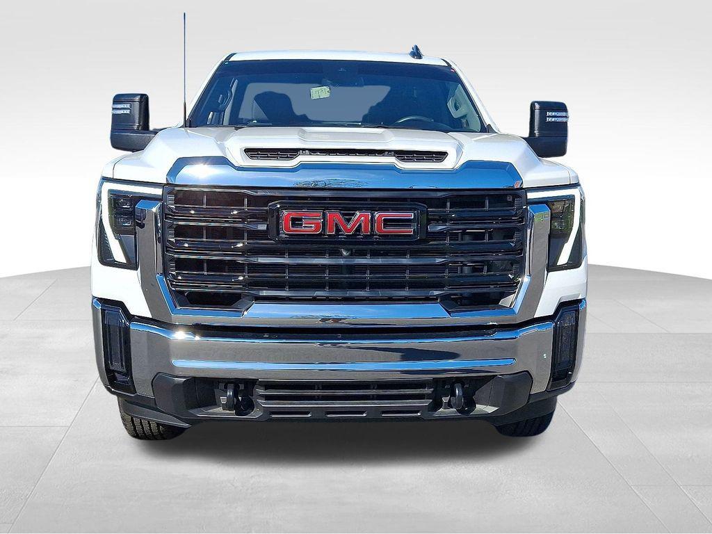 used 2024 GMC Sierra 2500 car, priced at $45,500
