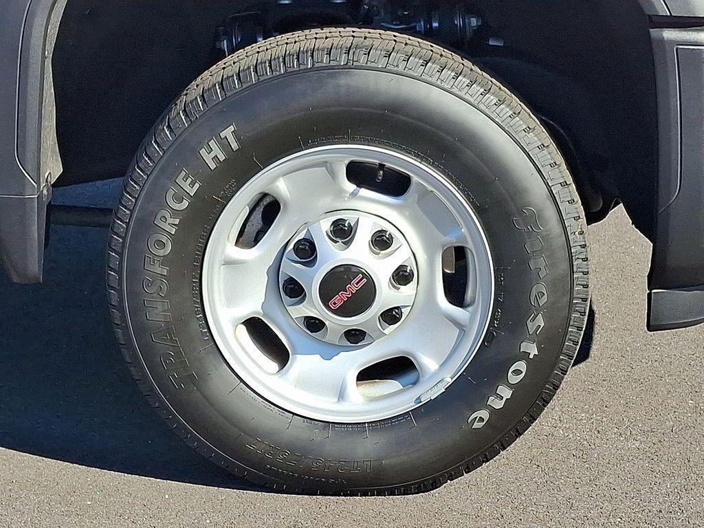 used 2024 GMC Sierra 2500 car, priced at $45,500