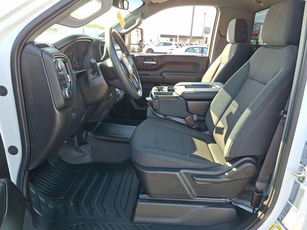 used 2024 GMC Sierra 2500 car, priced at $45,500