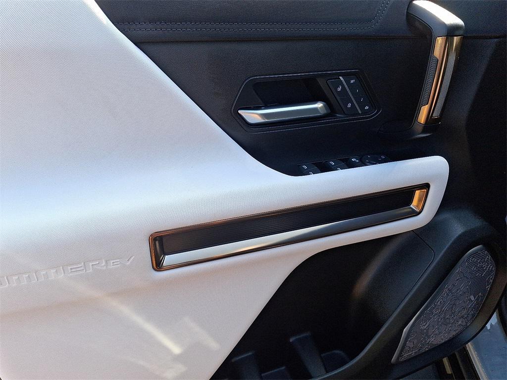 used 2025 GMC HUMMER EV Pickup car, priced at $84,000