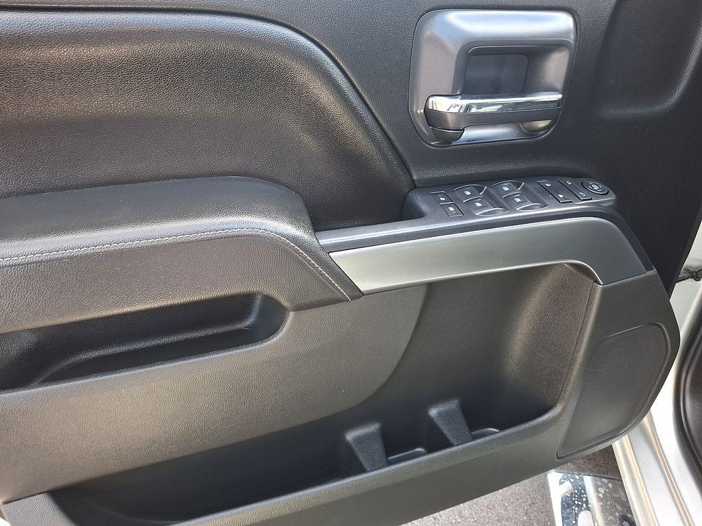 used 2015 Chevrolet Silverado 1500 car, priced at $21,000