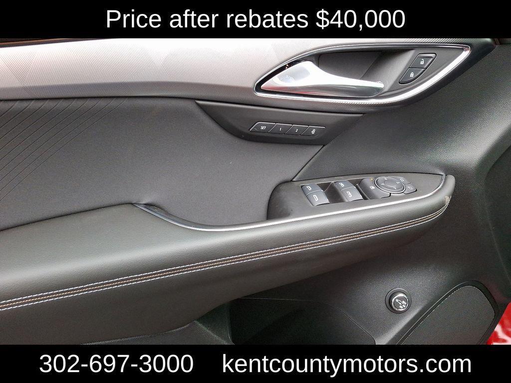 new 2025 Buick Envision car, priced at $39,000