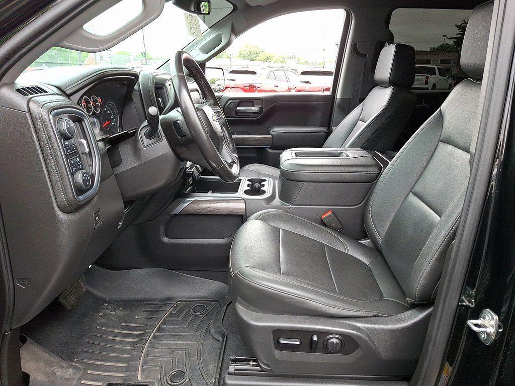 used 2021 Chevrolet Silverado 1500 car, priced at $32,000