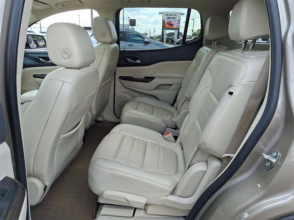 used 2022 GMC Acadia car, priced at $28,000