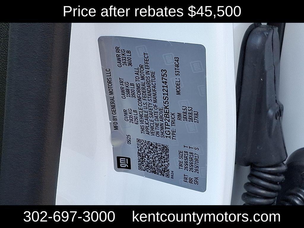 new 2025 GMC Canyon car, priced at $45,500