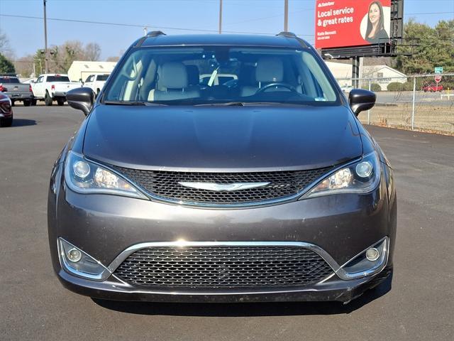 used 2017 Chrysler Pacifica car, priced at $11,500