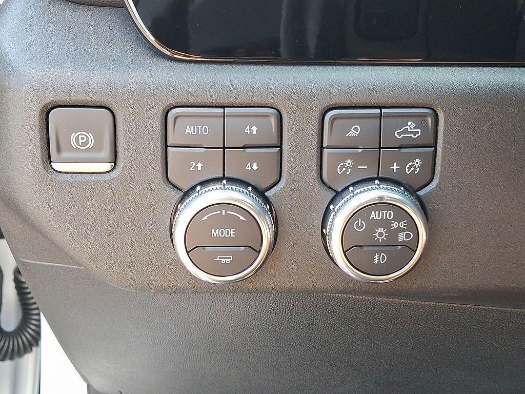 new 2025 GMC Sierra 2500 car, priced at $69,180