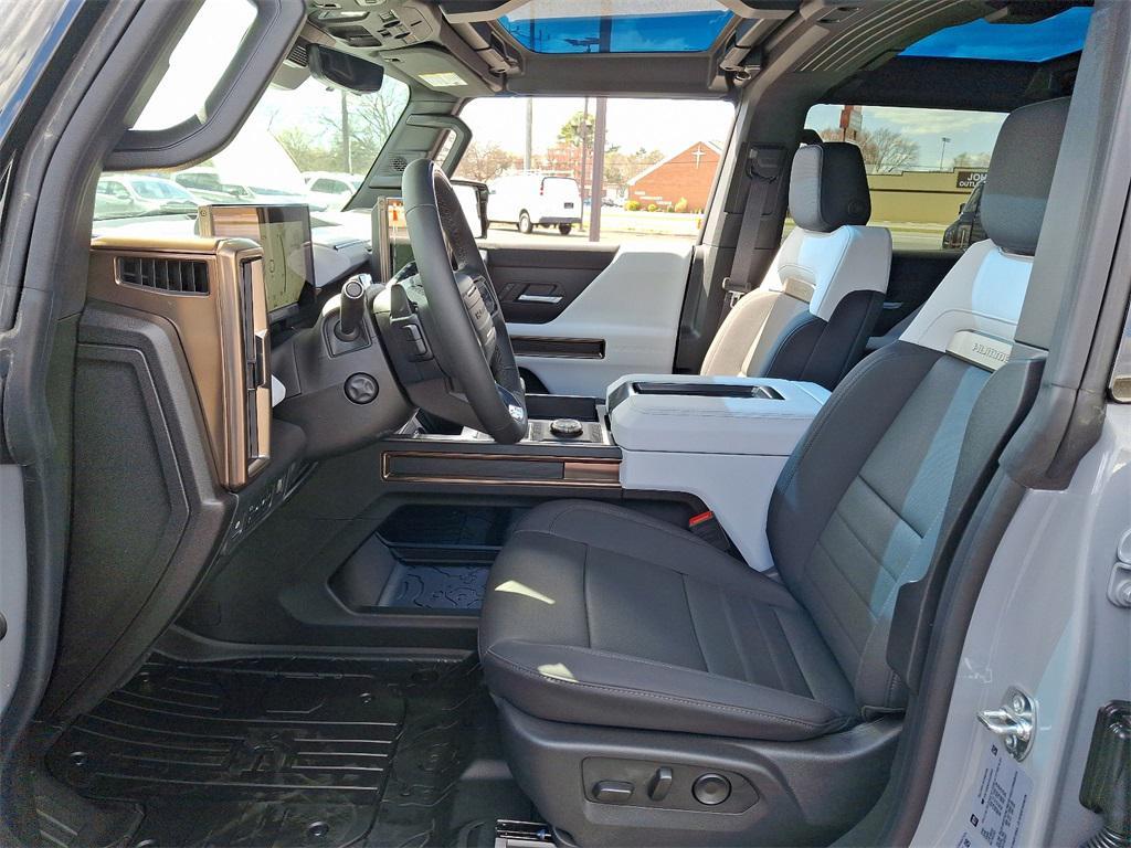 new 2025 GMC HUMMER EV SUV car, priced at $89,315