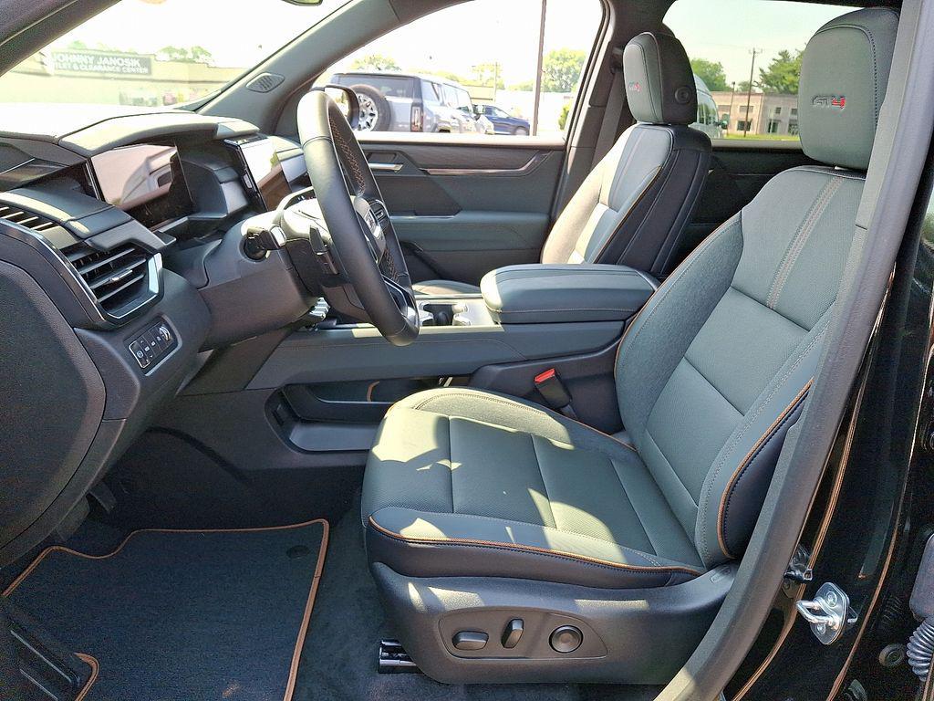 new 2025 GMC Acadia car, priced at $50,589