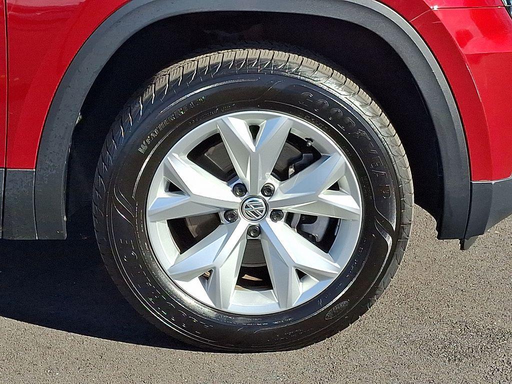 used 2018 Volkswagen Atlas car, priced at $21,000