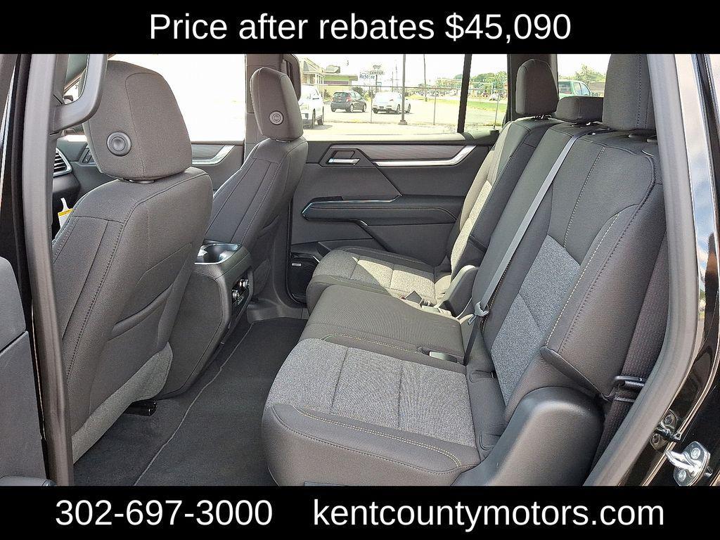 new 2026 GMC Acadia car, priced at $45,090