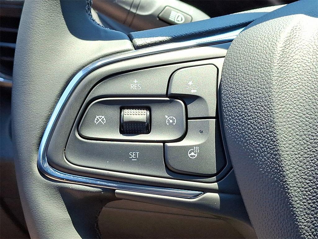 new 2025 Buick Envista car, priced at $26,080