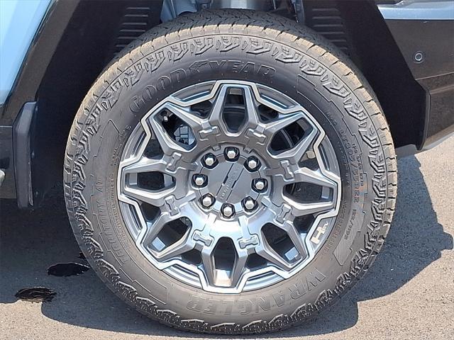 used 2025 GMC HUMMER EV SUV car, priced at $85,000
