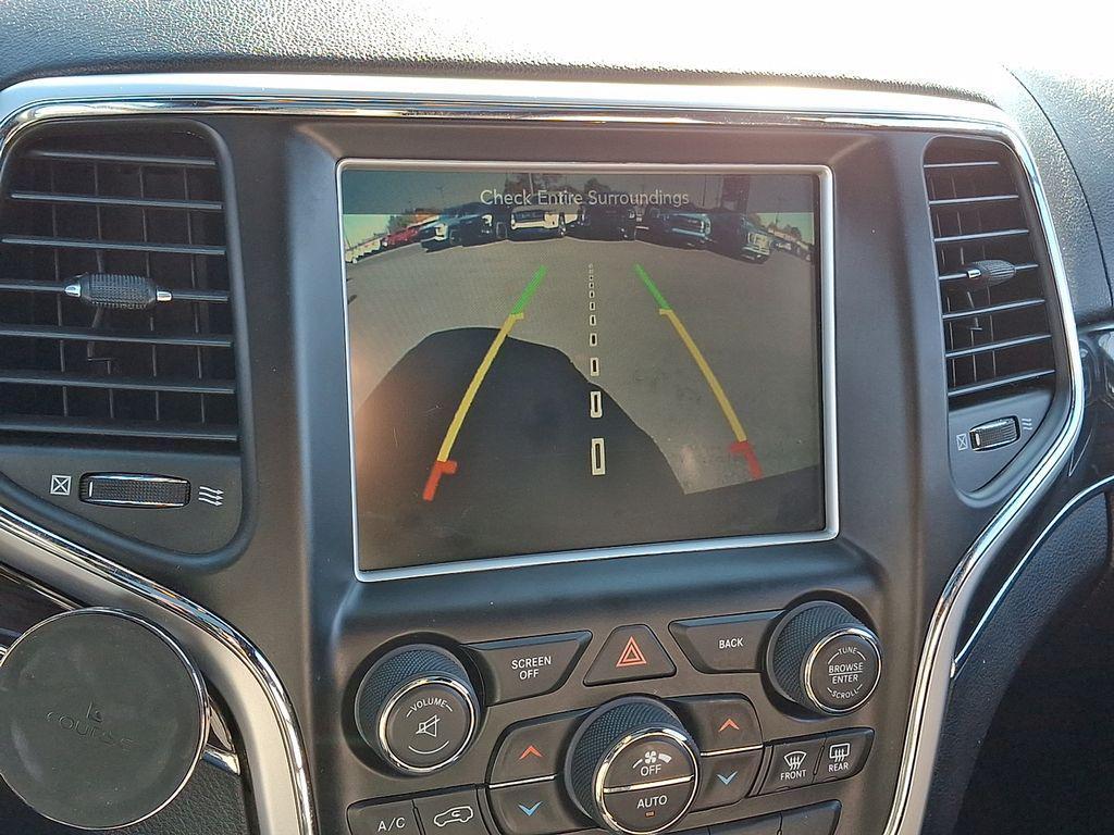 used 2015 Jeep Grand Cherokee car, priced at $15,500