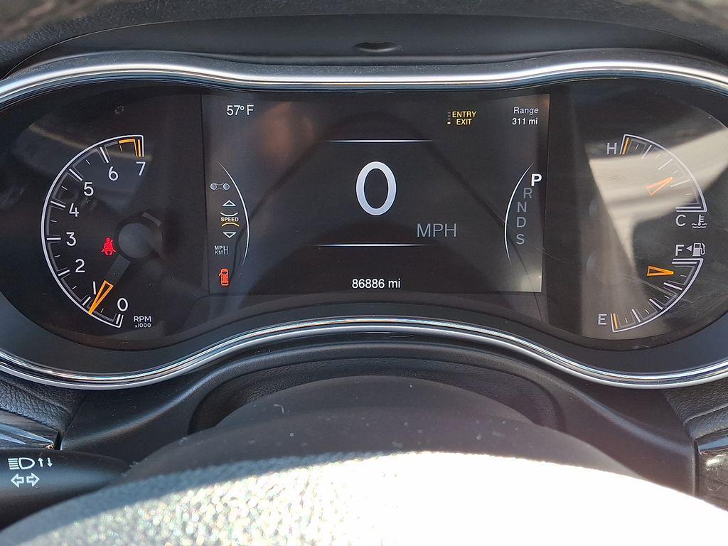 used 2015 Jeep Grand Cherokee car, priced at $15,500