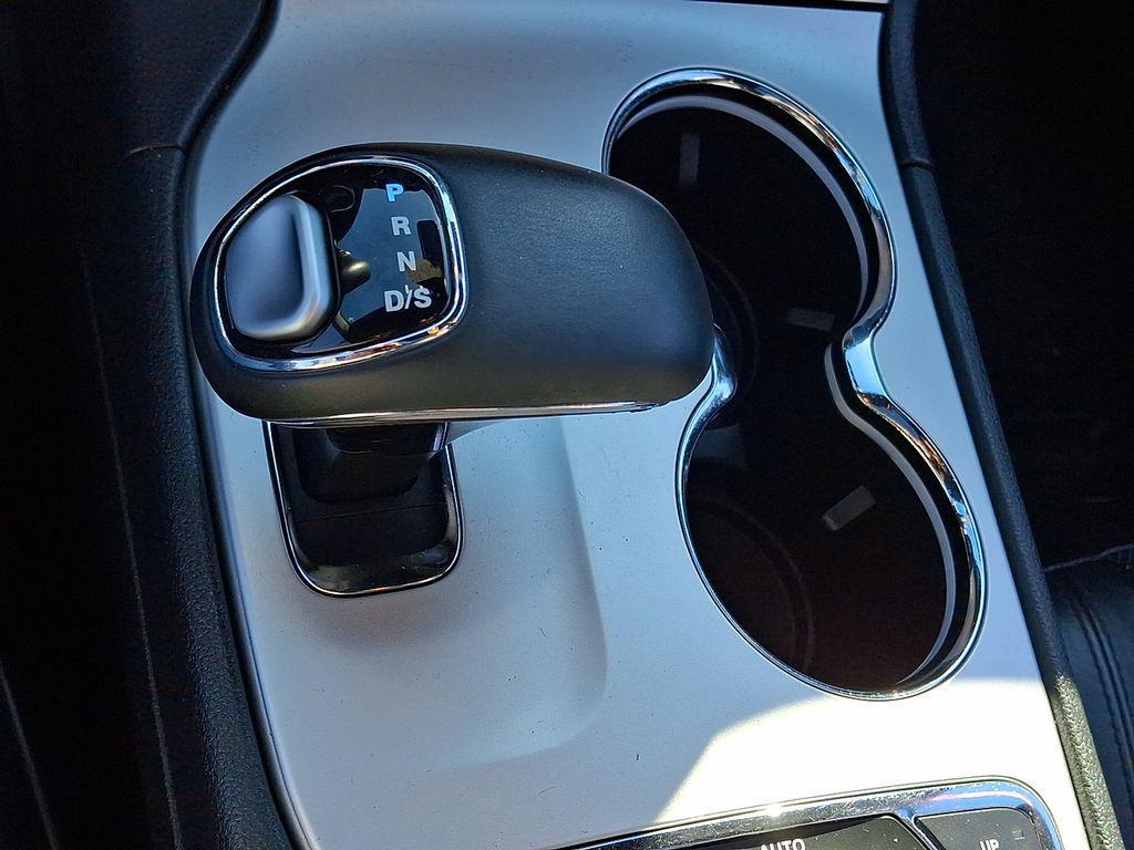 used 2015 Jeep Grand Cherokee car, priced at $15,500