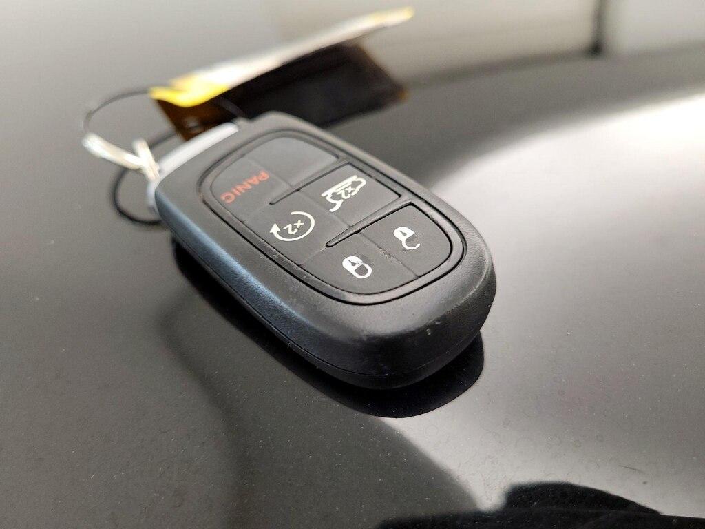 used 2019 Jeep Cherokee car, priced at $20,998