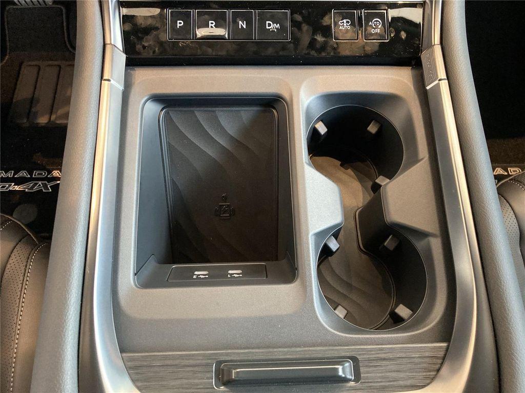 new 2025 Nissan Armada car, priced at $75,898