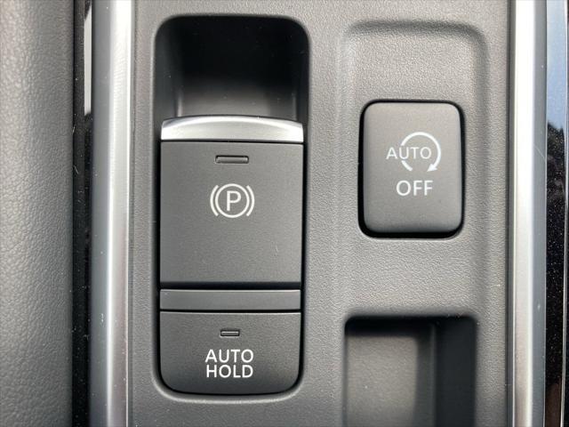 new 2025 Nissan Pathfinder car, priced at $48,990