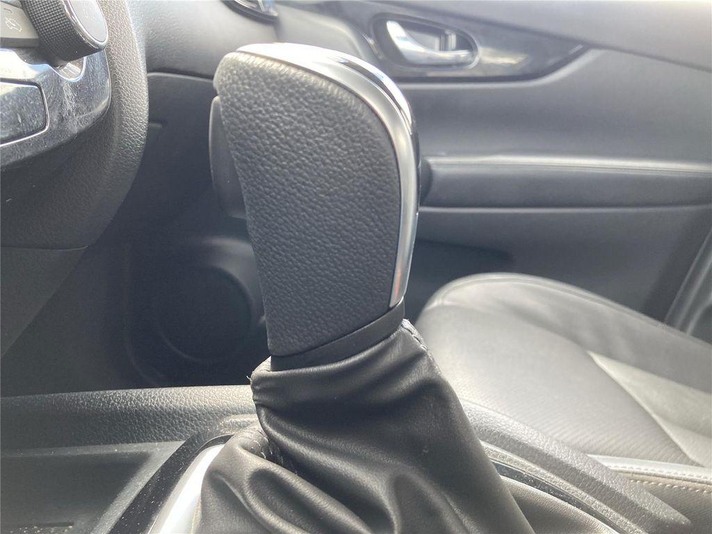 used 2022 Nissan Rogue Sport car, priced at $20,000