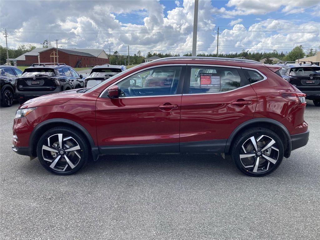 used 2022 Nissan Rogue Sport car, priced at $20,000