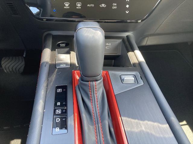 new 2025 Nissan Kicks car, priced at $27,984